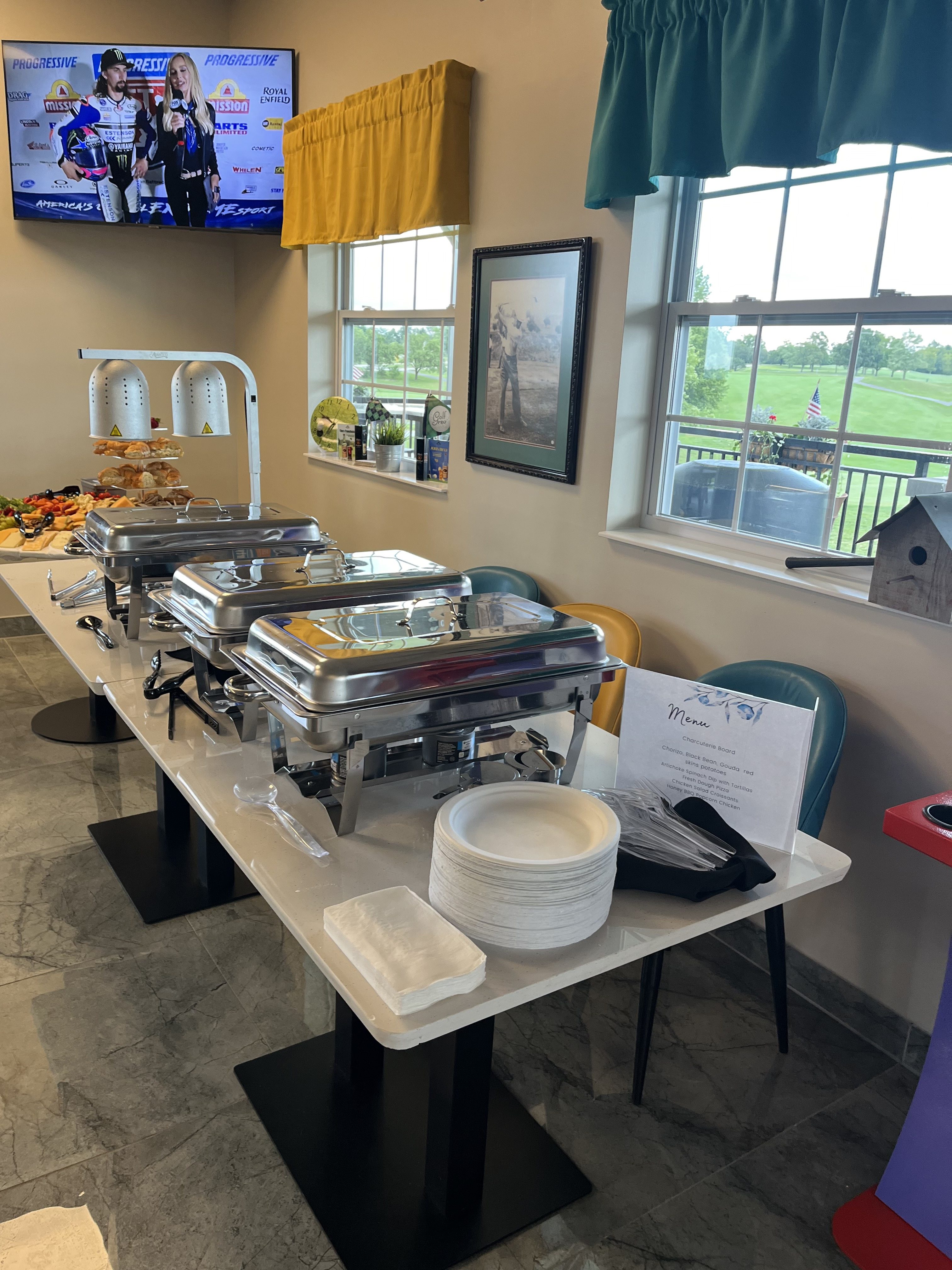 buffete of restaurant in golf course